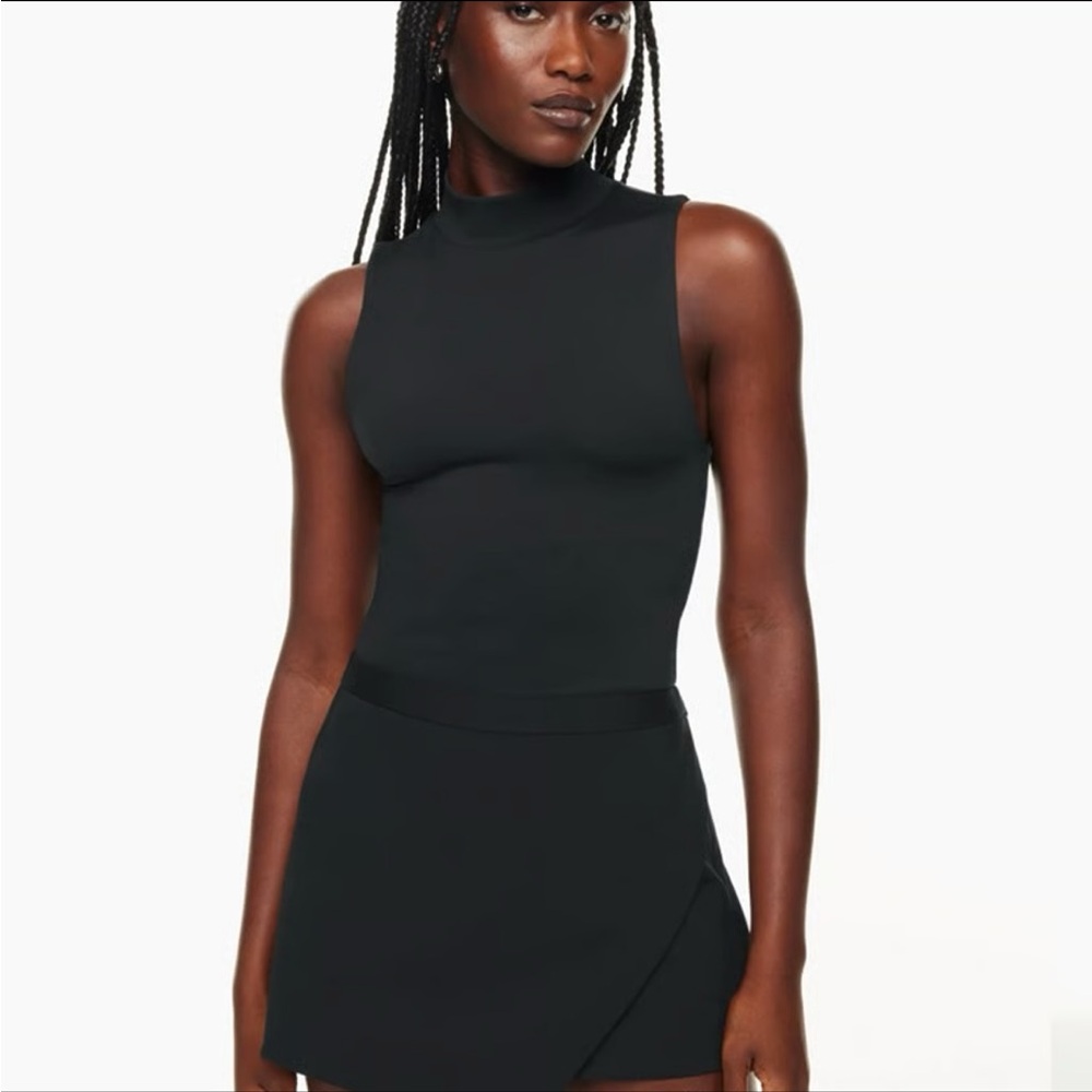 Aritzia Babaton Contour MockNeck Sleeveless Top